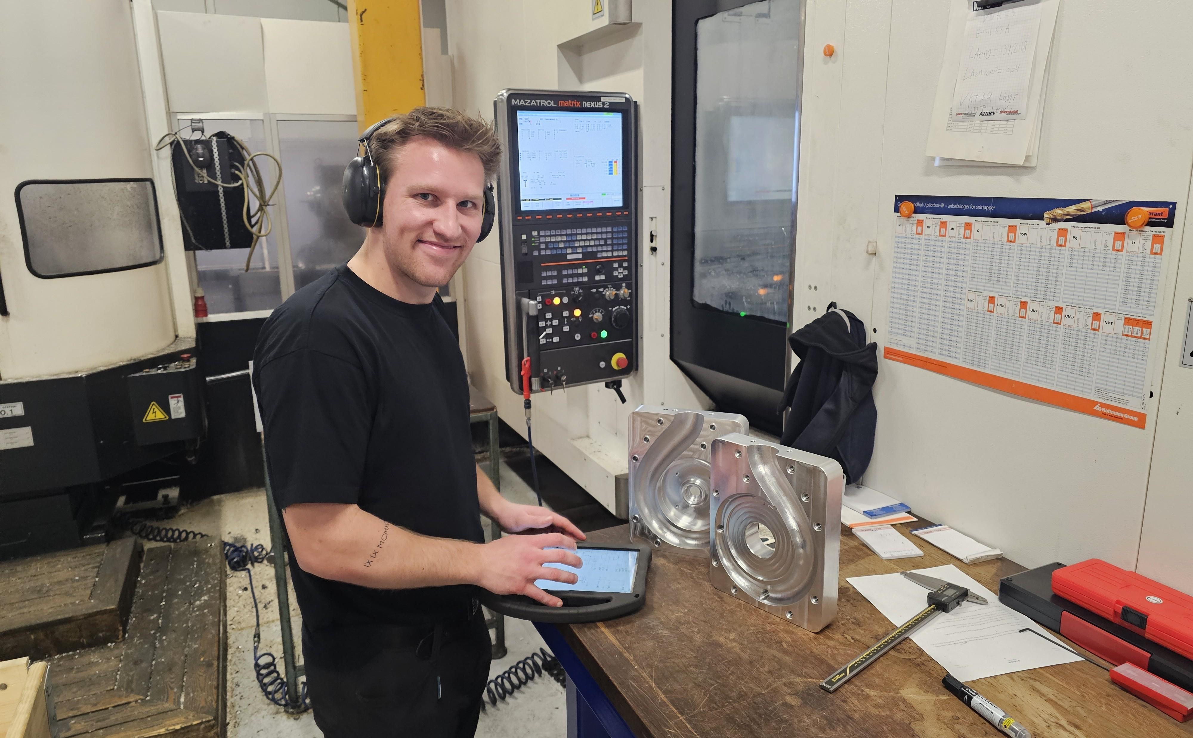 Medarbejder hos MK Production.